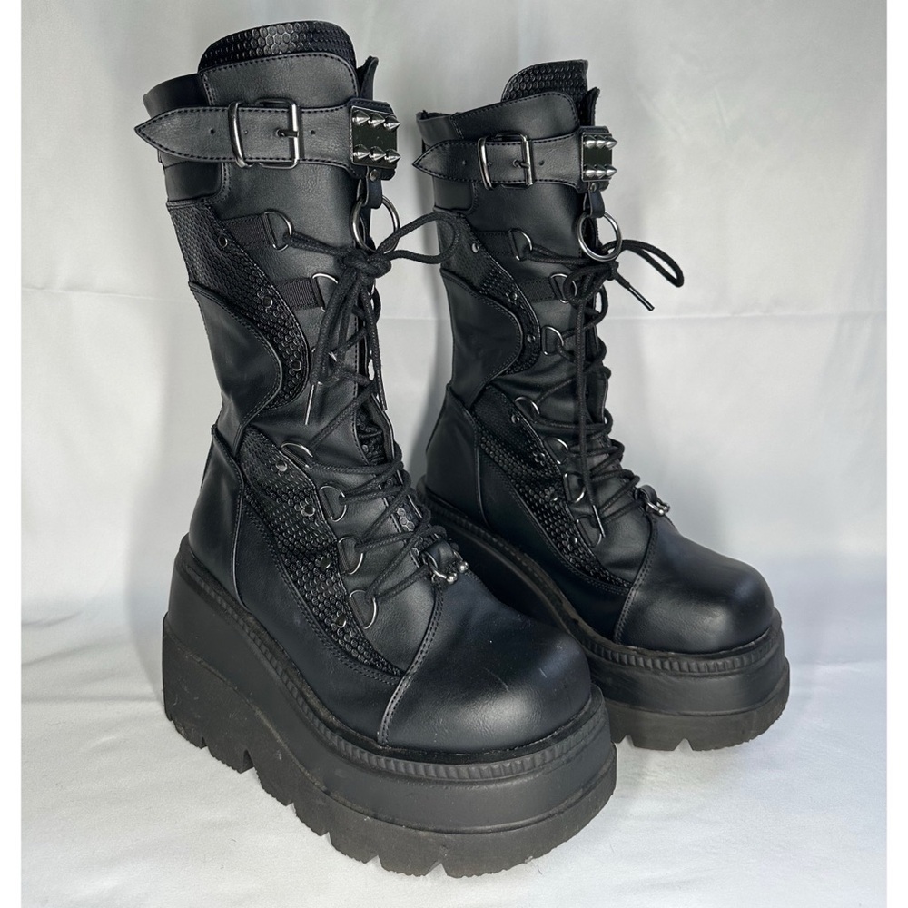 Demonia Shaker-70 Platform Boots women size 9